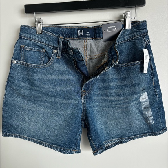 GAP Pants - GAP Women’s Blue Denim Shorts - Stretch 5" Inseam